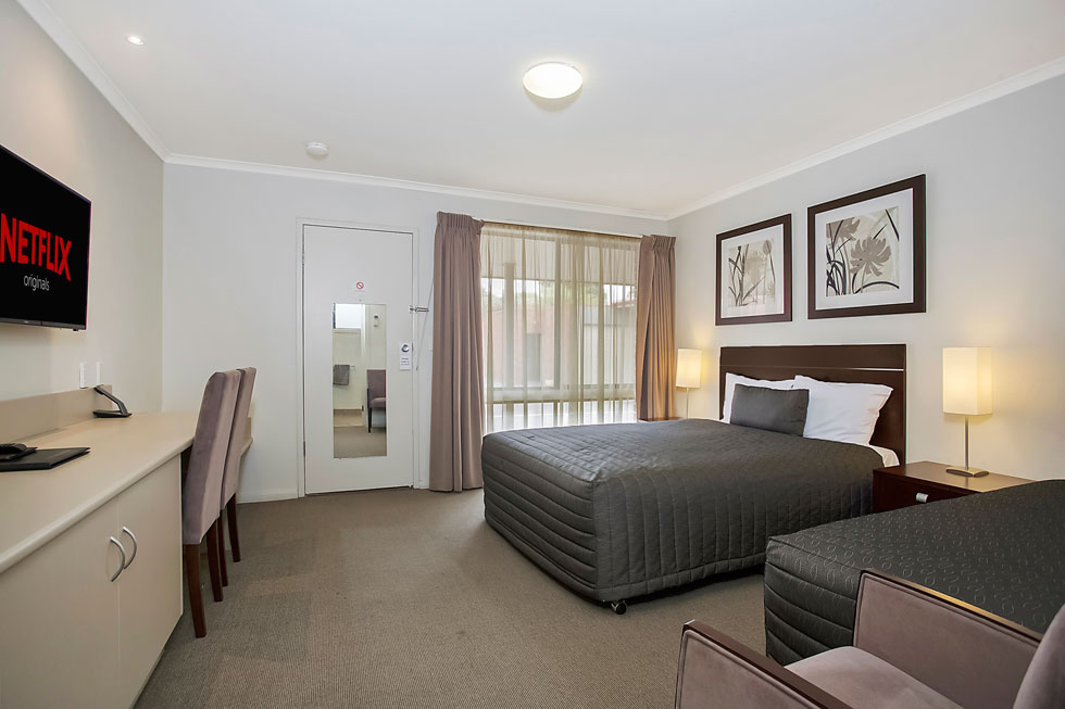 Elm Tree Motel is designed with the comforts of home in mind. - Warrnambool, Vic